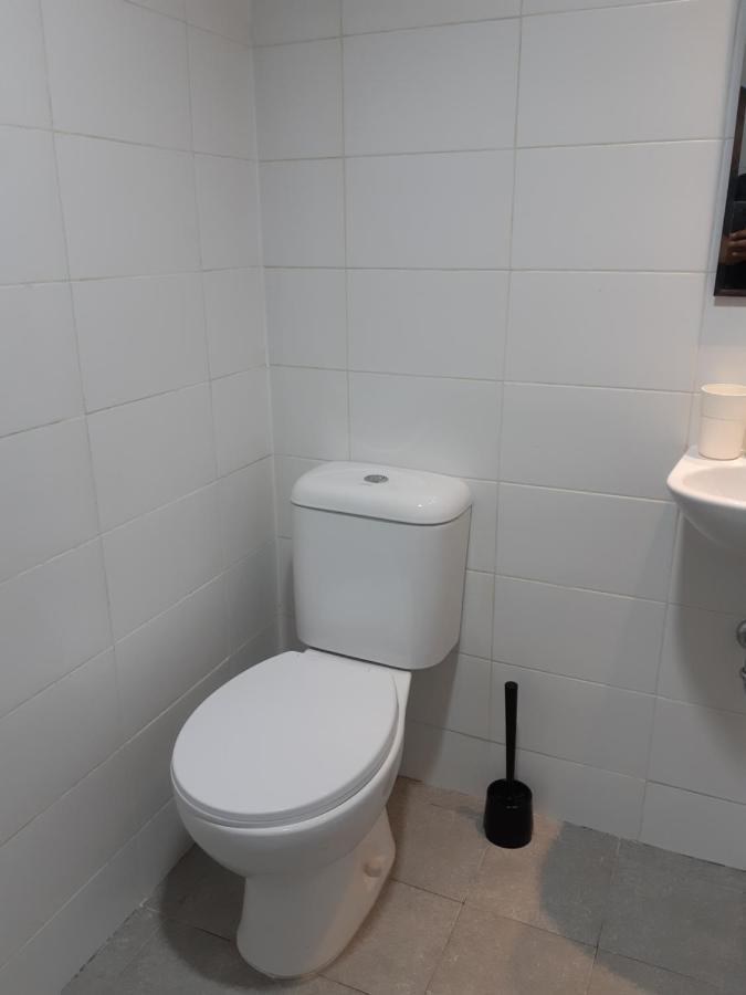 Urooms Senayan Джакарта Экстерьер фото