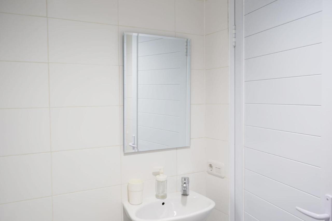 Urooms Senayan Джакарта Экстерьер фото